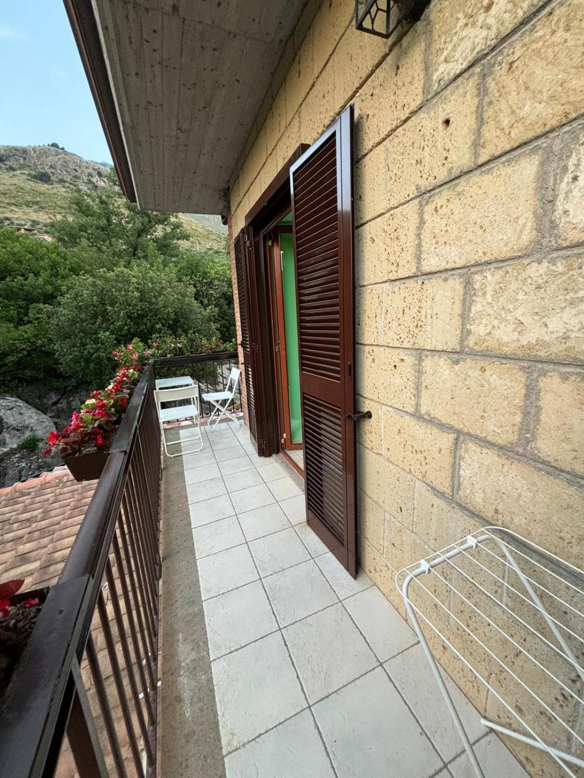 Domus Arco Romano Guest House Itri Eksteriør bilde
